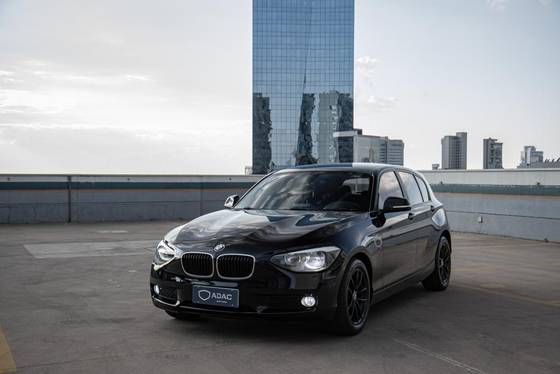 BMW 116i 1.6 16V TURBO GASOLINA 4P AUTOMÁTICO BMW 116i 1.6 16V TURBO GASOLINA 4P AUTOMÁTICO